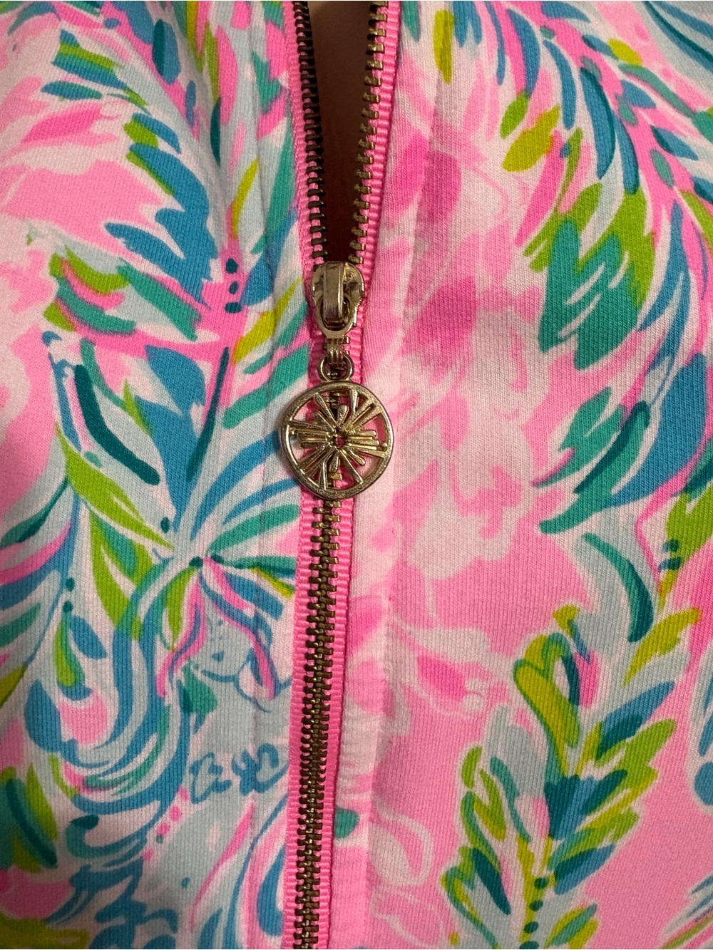 Lilly Pulitzer Pink/Multicolor Palm Print Half-Zip Skipper Popover top and skort - Picture 2 of 4